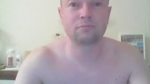 nick1990b online show from March 17, 6:11 pm