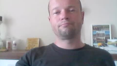 nick1990b online show from June 13, 11:52 am