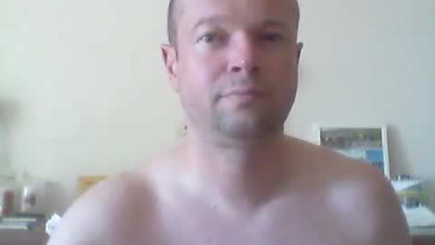 nick1990b online show from July 29, 12:14 pm