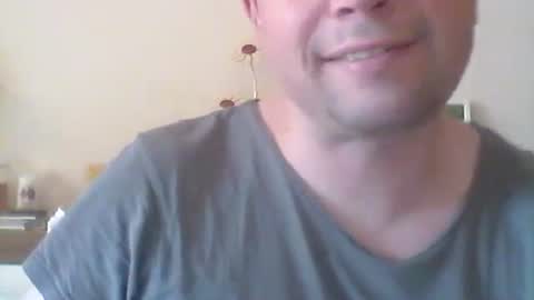 nick1990b online show from July 31, 12:15 pm