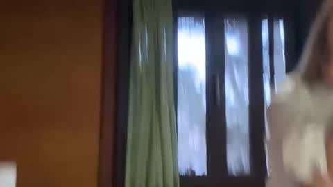 Snapshot of nick_and_bennie chatting on September 29, 9:08 pm Nick f and Bennie m online show from September 29, 9:08 pm