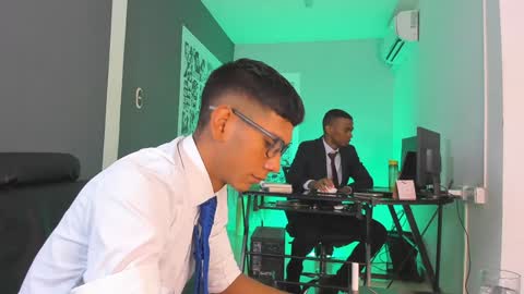 Snapshot of nick_collins20 chatting on January 30, 10:19 pm Nick online show from January 30, 10:19 pm