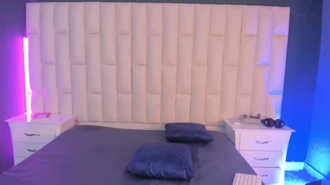 Snapshot of nick_collins20 chatting on February 22, 4:18 am Nick online show from February 22, 4:18 am