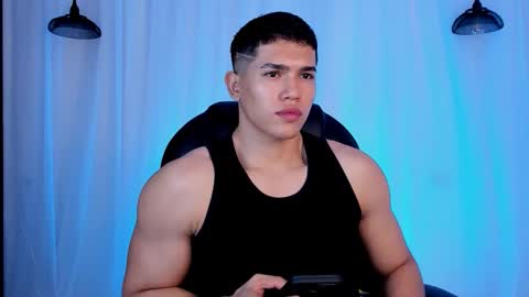 nick fenix online show from April 19, 4:01 am