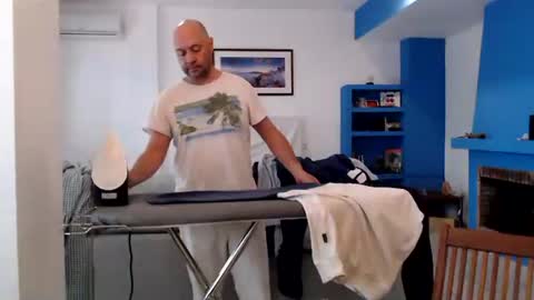 Snapshot of nick_rick01 chatting on April 21, 7:25 am nick_rick01 online show from April 21, 7:25 am