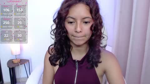 Snapshot of nickeymoon chatting on January 12, 8:47 pm Nicole Silvermoon online show from January 12, 8:47 pm