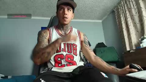 Nickhot0609 online show from April 15, 4:08 am