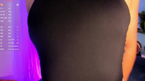 nicki_ripperton online show from June 5, 4:41 am