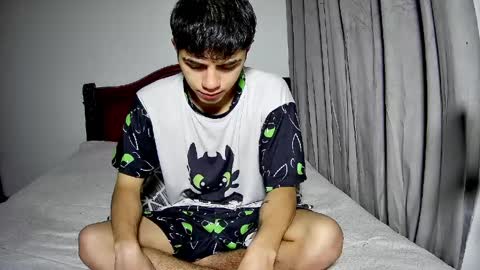 nicki online show from April 9, 12:21 pm