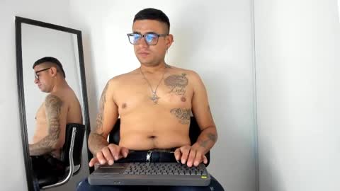 nickk_jonson online show from April 1, 12:50 pm