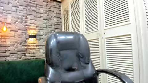 Snapshot of nickk_wolff chatting on September 12, 10:10 pm Nickk Wolff online show from September 12, 10:10 pm