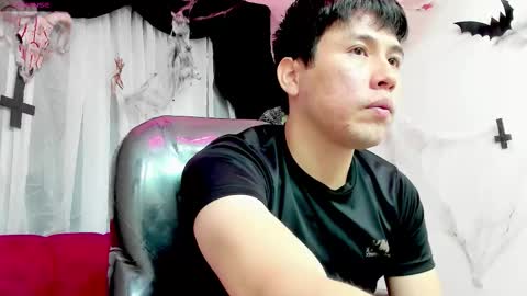 Snapshot of nickk_wolff chatting on October 15, 4:12 am Nickk Wolff online show from October 15, 4:12 am
