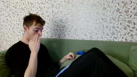 Snapshot of nicksuper8 chatting on December 12, 12:33 pm Nick online show from December 12, 12:33 pm