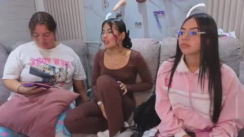 nicky_as online show from November 22, 4:22 am