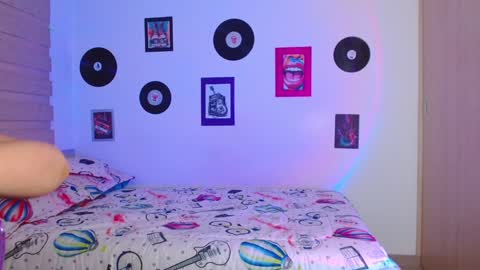 lucy online show from December 4, 11:02 pm