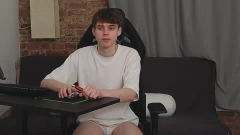 Nicki  Danny online show from April 10, 5:39 pm