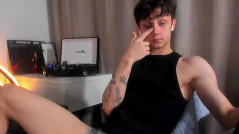 Nicky Neal online show from December 20, 11:05 pm