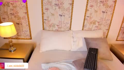 Snapshot of nicky_peyton chatting on December 22, 2:19 am Nicky online show from December 22, 2:19 am