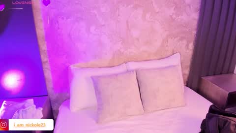 Snapshot of nicky_peyton chatting on January 11, 2:27 am Nicky online show from January 11, 2:27 am