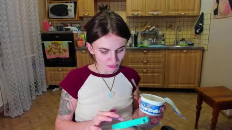 Snapshot of nicky_weekends chatting on February 11, 4:46 pm Nicky Weekends online show from February 11, 4:46 pm