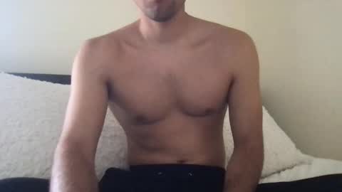 Snapshot of nickyrscott chatting on March 3, 12:04 am nickyrscott online show from March 3, 12:04 am