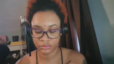 Snapshot of nickythehawtie chatting on February 23, 3:09 pm nickythehawtie online show from February 23, 3:09 pm