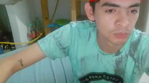 Snapshot of nico222025 chatting on December 22, 12:40 am nico222025 online show from December 22, 12:40 am