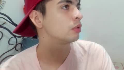 Snapshot of nico222025 chatting on March 3, 6:47 pm nico222025 online show from March 3, 6:47 pm