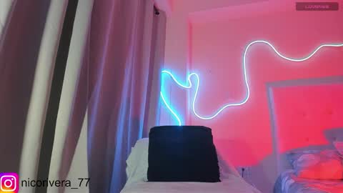 Nicolas online show from December 17, 3:45 am