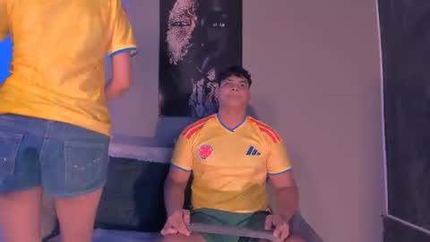 Snapshot of nicol_and_thiago_212 chatting on June 23, 11:36 pm nicol_and_thiago_212 online show from June 23, 11:36 pm