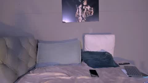 Snapshot of nicol_and_thiago_212 chatting on July 16, 11:22 pm nicol_and_thiago_212 online show from July 16, 11:22 pm