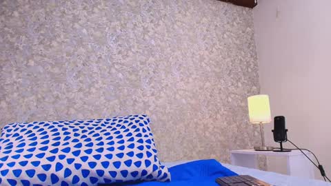 Snapshot of nicol_ferrer chatting on January 9, 7:29 pm Nicol online show from January 9, 7:29 pm