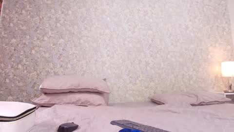 Snapshot of nicol_ferrer chatting on October 15, 7:58 pm Nicol online show from October 15, 7:58 pm