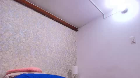 Snapshot of nicol_ferrer chatting on November 1, 7:16 pm Nicol online show from November 1, 7:16 pm