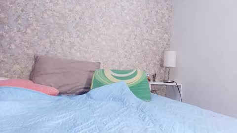 Snapshot of nicol_ferrer chatting on November 11, 2:55 am Nicol online show from November 11, 2:55 am