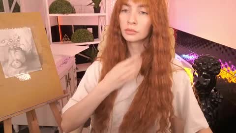 Nicol Moonn online show from April 3, 7:56 pm