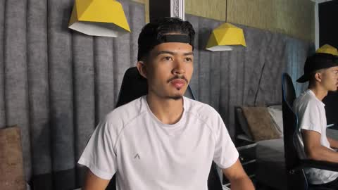 Nicolai online show from December 4, 11:41 am