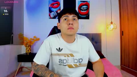 nicolas_james_sc online show from December 2, 1:50 pm