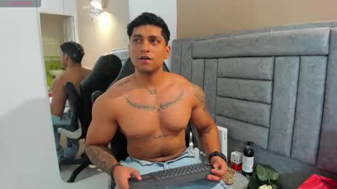 Snapshot of nicolas_montoya chatting on September 13, 8:52 pm nicolas_montoya online show from September 13, 8:52 pm