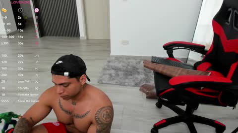 Snapshot of nicolas_montoya chatting on October 17, 3:47 pm nicolas_montoya online show from October 17, 3:47 pm