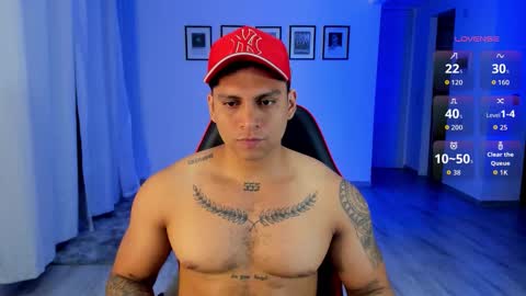 Snapshot of nicolas_montoya chatting on November 4, 4:00 am nicolas_montoya online show from November 4, 4:00 am