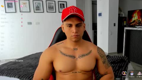 Snapshot of nicolas_montoya chatting on November 7, 5:35 pm nicolas_montoya online show from November 7, 5:35 pm