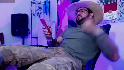 Snapshot of nicolas_torres99 chatting on July 4, 3:24 am nicolas online show from July 4, 3:24 am
