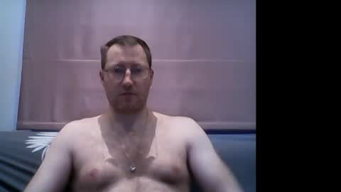 nicolaslapin87 online show from January 16, 8:33 am