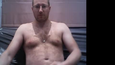 nicolaslapin87 online show from October 6, 6:00 am
