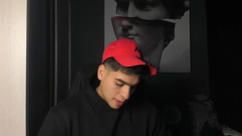 Snapshot of nicolasmuscle chatting on October 1, 6:58 pm Andres online show from October 1, 6:58 pm