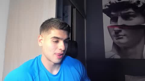 Snapshot of nicolasmuscle chatting on October 27, 8:13 pm Andres online show from October 27, 8:13 pm