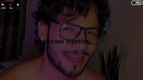 Snapshot of nicolasrodrii chatting on December 14, 10:58 pm nicolasrodrii online show from December 14, 10:58 pm