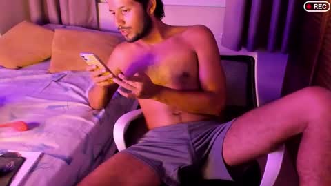 Snapshot of nicolasrodrii chatting on December 22, 10:40 pm nicolasrodrii online show from December 22, 10:40 pm