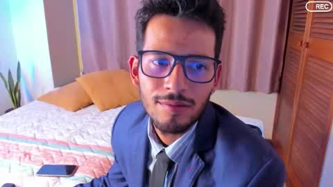 Snapshot of nicolasrodrii chatting on January 16, 12:03 am nicolasrodrii online show from January 16, 12:03 am